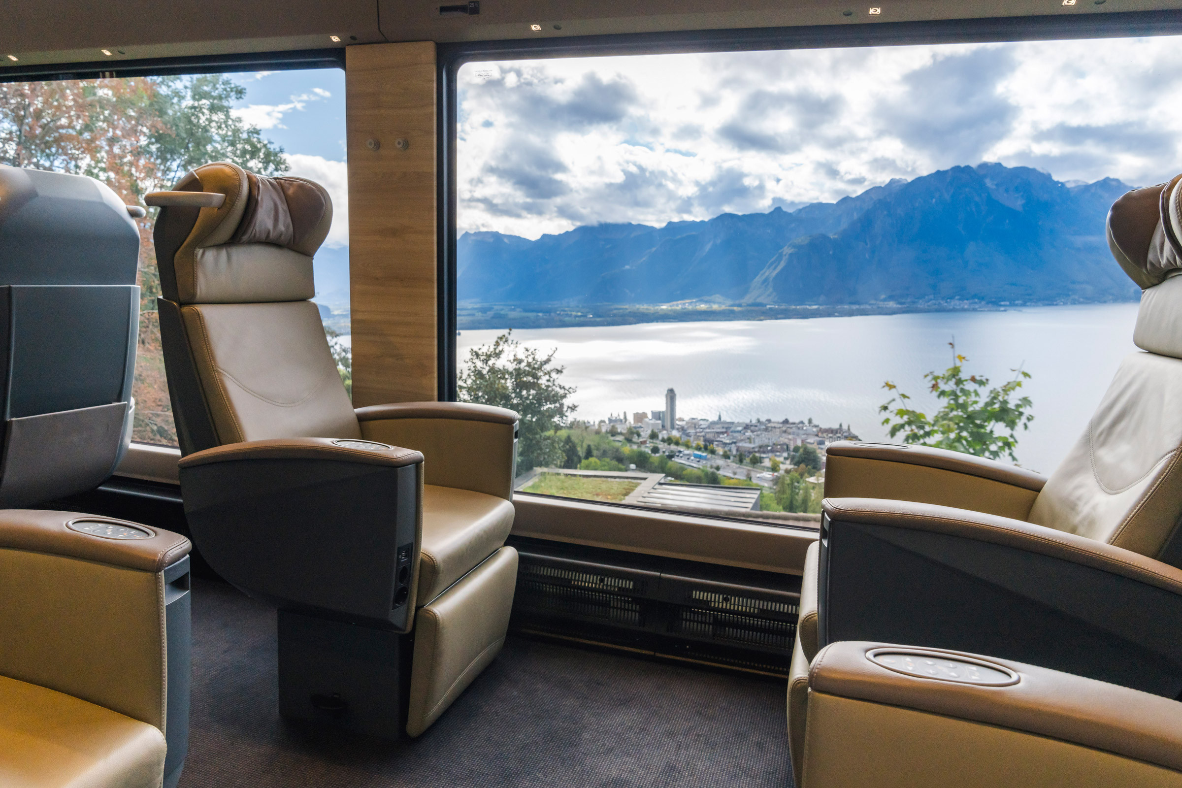 GoldenPass Express
